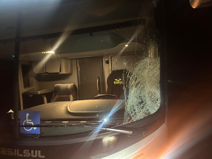 HOMEM MORRE ATROPELADO POR ÔNIBUS NA BR-376