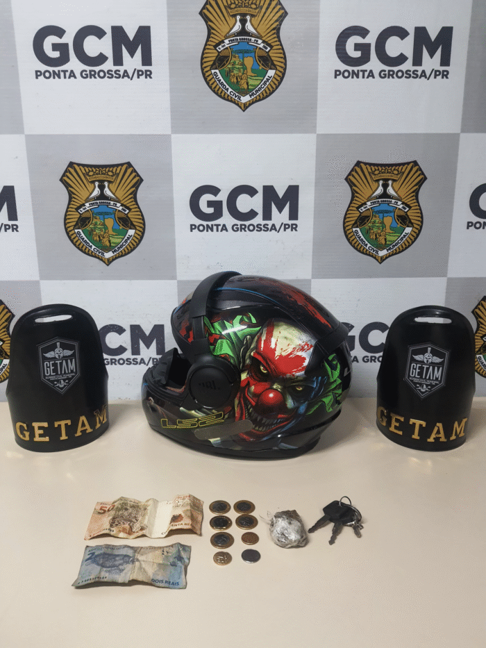FUGA, QUEDA E PRISÃO! MOTOQUEIRO TENTA ESCAPAR DA GUARDA MUNICIPAL E ACABA PRESO COM DROGAS
