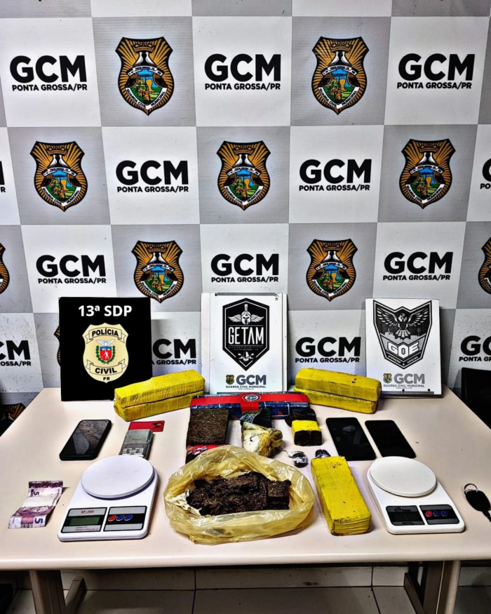 AÇÃO INTEGRADA DA GUARDA CIVIL MUNICIPAL E DA POLÍCIA CIVIL PRENDE TRÊS TRAFICANTES COM 5KG DE MACONHA