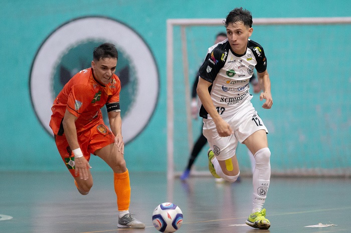 EMPATE GARANTE A LIDERANÇA DO CONTORNO NO ENCERRAMENTO DO 1º TURNO DA ‘BRONZE’