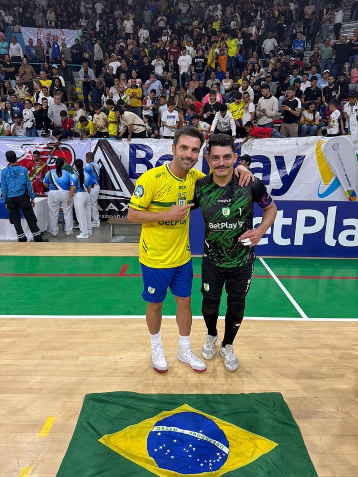 FALCÃO MANDA RECADO À TORCIDA DO CONTORNO FUTSAL NA SÉRIE BRONZE
