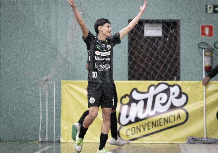 CONTORNO EMPATA COM O GUARÁ E GARANTE VAGA NA SEQUÊNCIA DA SÉRIE BRONZE