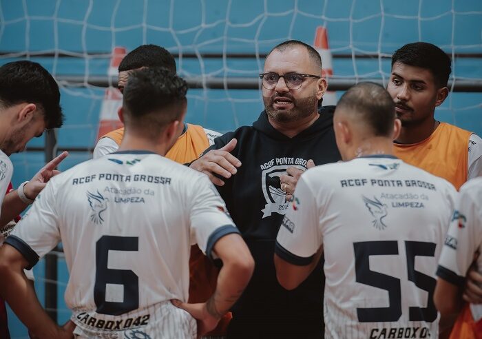 ACGF/GERENCIAL JOGA EM GUARATUBA NA ABERTURA DO 2º TURNO DA SÉRIE BRONZE