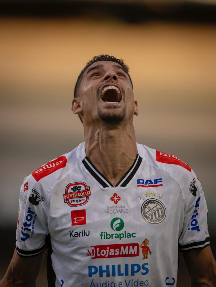 OPERÁRIO DESENCANTA NO SEGUNDO TEMPO E VENCE O BOTAFOGO POR 3X0