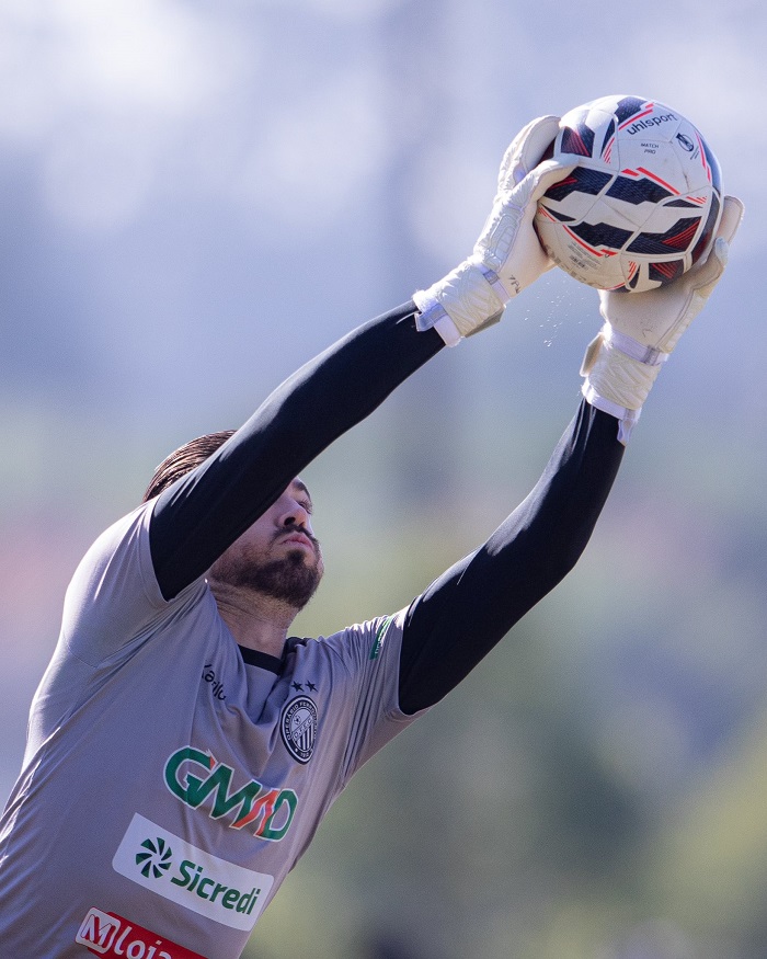 OPERÁRIO ENFRENTA O BOTAFOGO-SP JOGANDO NO ‘COUTO PEREIRA’