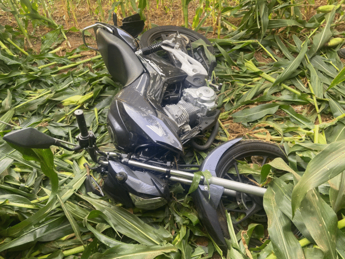 QUEDA DE MOTO NA PR-092 DEIXA JOVEM FERIDO
