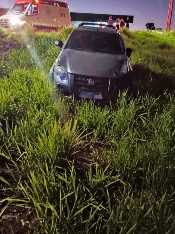FERIADO TERMINA EM VIOLÊNCIA NO TRÂNSITO: MOTOQUEIRO FICA GRAVEMENTE FERIDO APÓS COLISÃO FRONTAL