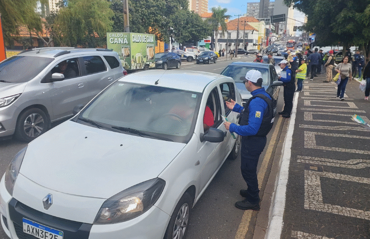 MAIO AMARELO PREFEITURA PROMOVE BLITZ EDUCATIVA NA REGIÃO CENTRAL