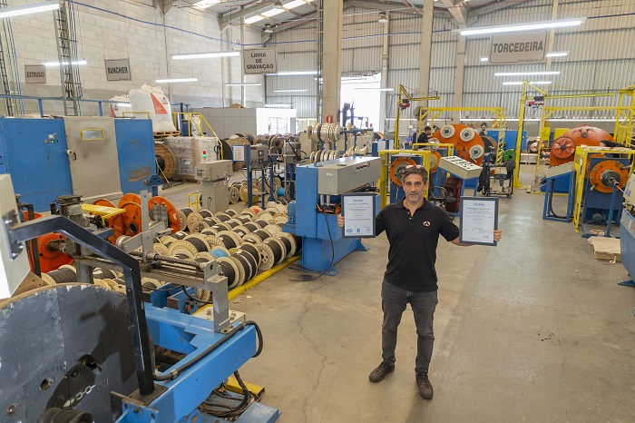 PRODUTOS ELÉTRICOS FORA DAS NORMAS PODEM CAUSAR ACIDENTES E INCÊNDIOS