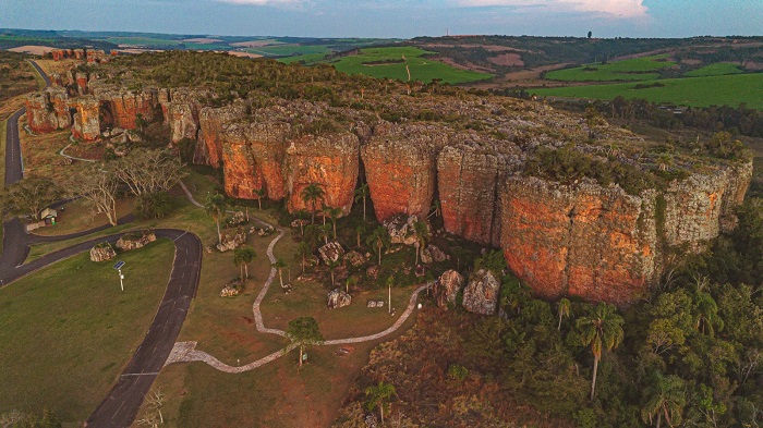 ‘DESTINOS TURÍSTICOS INTELIGENTES’ É O TEMA DE ENCONTRO NA UTFPR