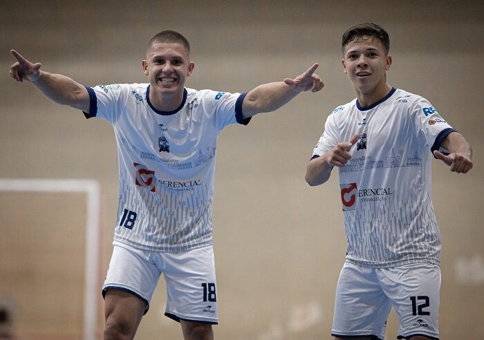 WESLLEY ESTREIA PELA ACGF/GERENCIAL CONTRA PINHAIS NO “OSCAR PEREIRA”