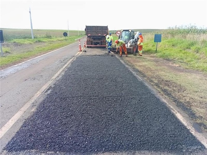 CCR PRVIAS ALERTA PARA OBRAS DE PAVIMENTAÇÃO ATÉ O PRÓXIMO SÁBADO