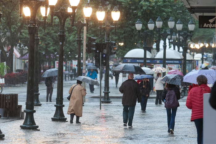 SIMEPAR PREVÊ FRIO E CHUVA NESTE INÍCIO DE SEMANA NO PARANÁ