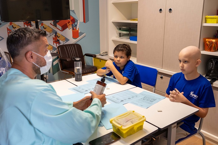 REDE ESTADUAL GARANTE AULAS PARA ALUNOS HOSPITALIZADOS NO PARANÁ