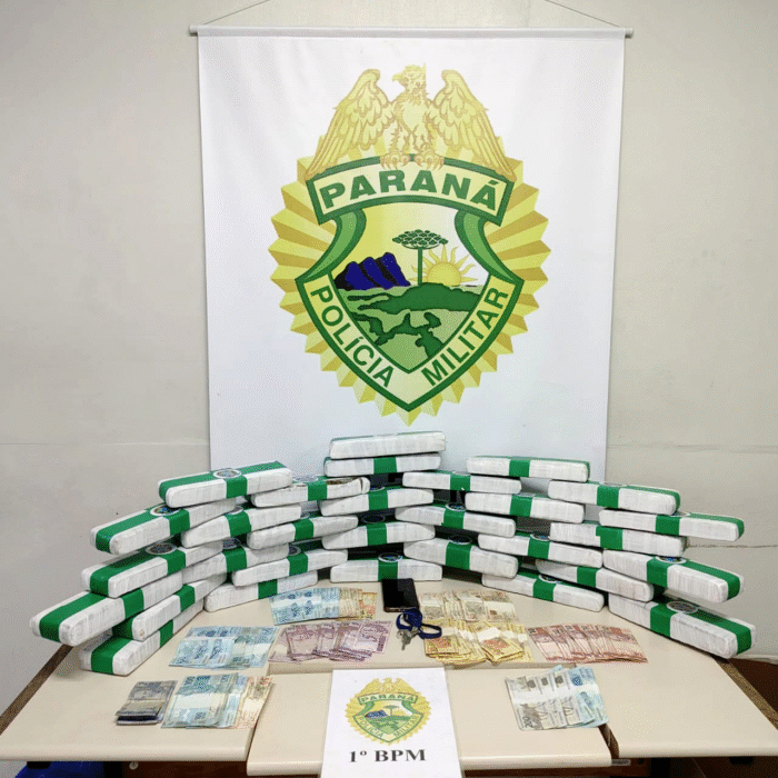 POLÍCIA MILITAR APREENDE GRANDE QUANTIDADE DE DROGAS