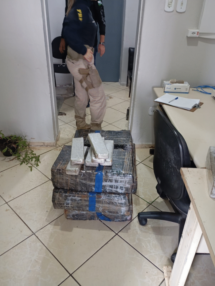 GRANDE APREENSÃO! 346 QUILOS DE MACONHA SÃO INTERCEPTADOS EM AÇÃO CONJUNTA DA PM E PRF