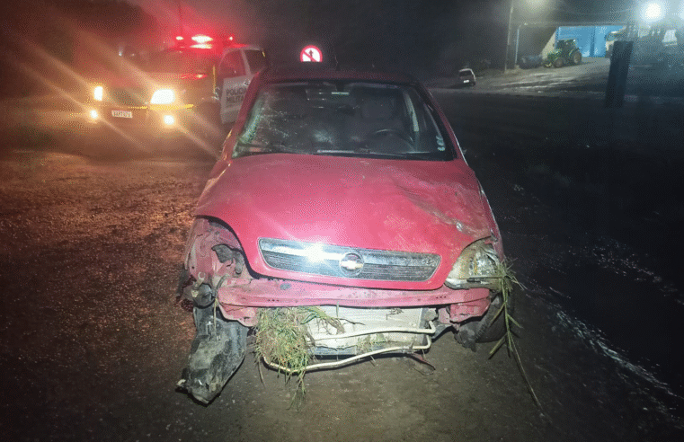 CAPOTAMENTO NA PR-160 DEIXA JOVEM FERIDO