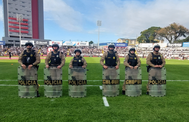 POLICIAMENTO REFORÇADO GARANTE SEGURANÇA DURANTE PARTIDA DE FUTEBOL ENTRE OPERÁRIO X ATHLÉTICO