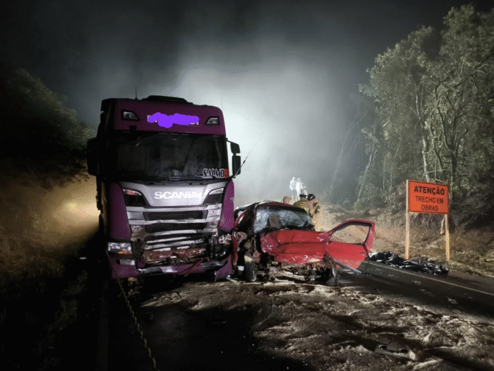 MOTORISTA DE 24 ANOS MORRE EM GRAVE COLISÃO FRONTAL NA PR-151 ENTRE PALMEIRA E PONTA GROSSA