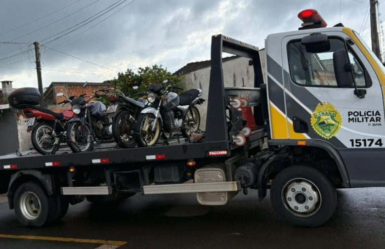 POLÍCIA FLAGRA MOTOCICLETAS ADULTERADAS EM OFICINA NO BAIRRO NEVES