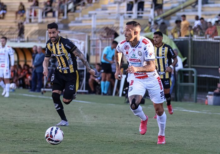OPERÁRIO VOLTA A JOGAR MAL E PERDE EM VOLTA REDONDA