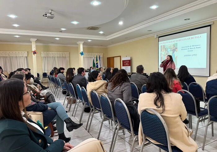 SEMINÁRIO DISCUTIU A ERRADICAÇÃO DO TRABALHO INFANTIL NOS CAMPOS GERAIS