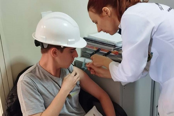 COM 31 VACINAS GRATUITAS O PARANÁ COMEMORA O ‘DIA DA IMUNIZAÇÃO’