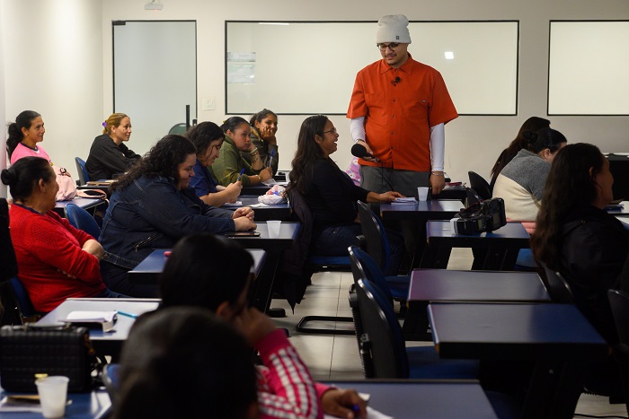 MULHERES QUE ATUAM EM COOPERATIVAS DE RECICLAGEM PARTICIPAM DE QUALIFICAÇÃO