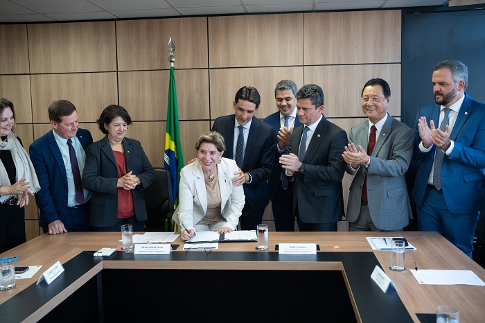 AMPLIAÇÃO DO AEROPORTO SANT’ANA É ANUNCIADA PELA PREFEITA ELIZABETH SCHMIDT