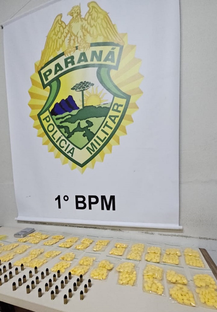 POLÍCIA MILITAR APREENDE DROGAS, MUNIÇÕES E PRENDE DOIS HOMENS
