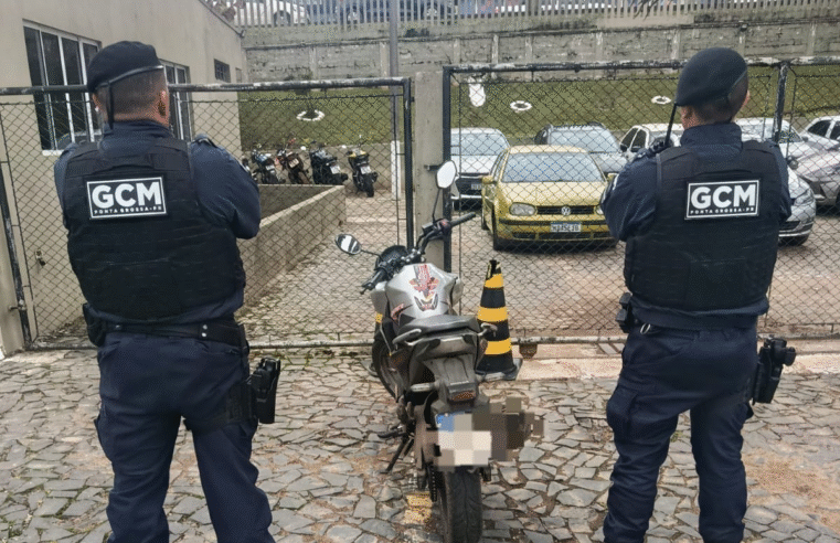 MOTOCICLETA CLONADA É APREENDIDA PELA GUARDA CIVIL MUNICIPAL NA NOVA RÚSSIA