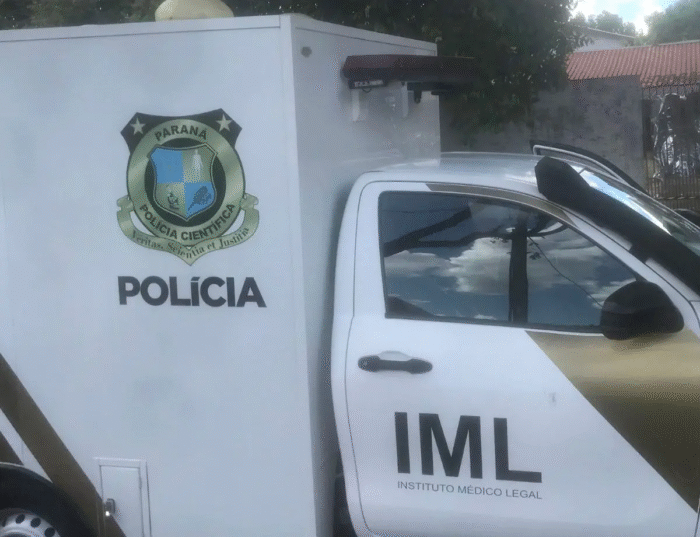 HOMEM É MORTO A TIROS ; VÍTIMA TENTOU FUGIR, MAS NÃO RESISTIU