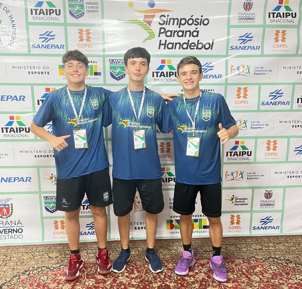 ATLETAS DO MARISTA PIO XII INTEGRAM A SELEÇÃO PARANAENSE DE HANDEBOL CADETE