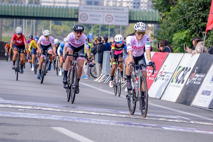 PONTA-GROSSENSE TALITA DE OLIVEIRA É CAMPEÃ BRASILEIRA DE CICLISMO DE ESTRADA