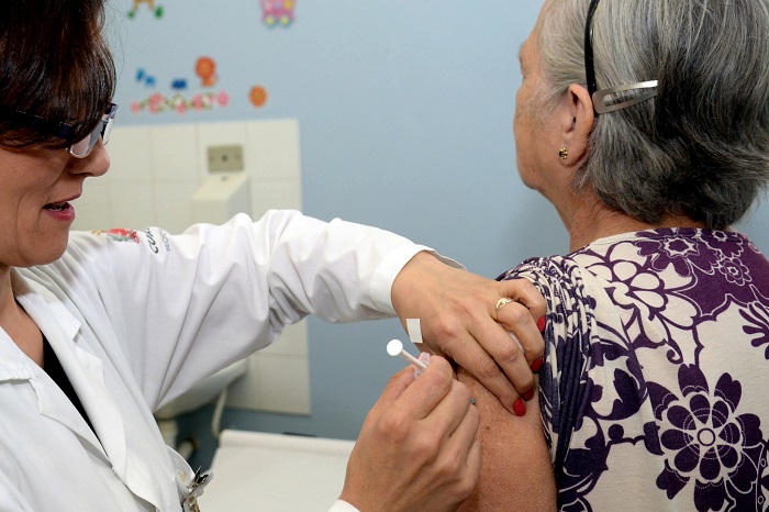 PONTA GROSSA INTERROMPE VACINAÇÃO DA GRIPE POR FALTA DE IMUNIZANTES