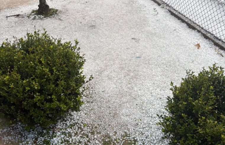 CHUVA DE GRANIZO ATINGIU CASTRO NESTA TERÇA-FEIRA