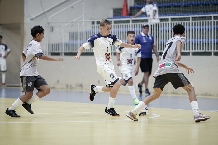 ACGF/GERENCIAL SEGUE COM A MELHOR CAMPANHA DO PARANAENSE SUB-14