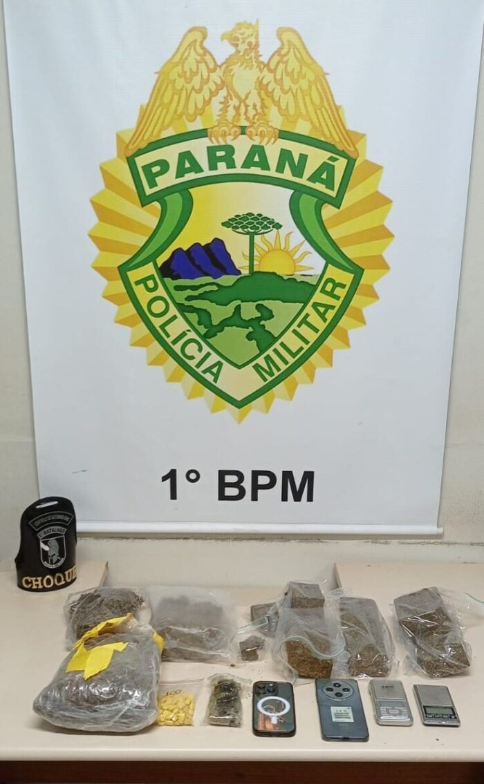 POLÍCIA APREENDE GRANDE QUANTIDADE DE DROGAS COM TRAFICANTE NO BAIRRO NEVES