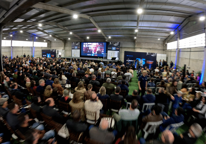 PALESTRA DE PAULO GUEDES ENCERRA A AGROLEITE 2025 COM RECORDE DE PÚBLICO