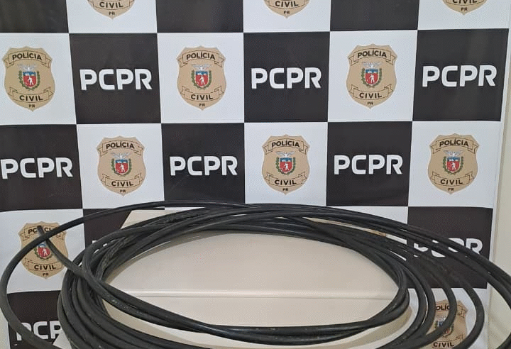 POLÍCIA CIVIL RECUPERA CABO DE FIBRA ÓPTICA CORTADO EM CARAMBEÍ