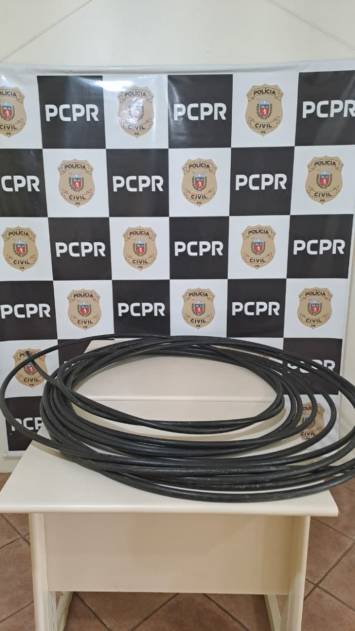 POLÍCIA CIVIL RECUPERA CABO DE FIBRA ÓPTICA CORTADO EM CARAMBEÍ