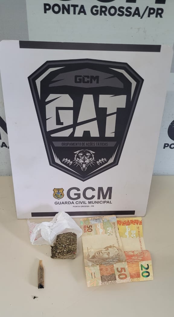 GCM FLAGRA TRÁFICO DE DROGAS E CORRUPÇÃO DE MENOR NO CENTRO