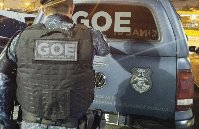 HOMEM É PRESO COM DOIS MANDADOS DE PRISÃO EM ABERTO