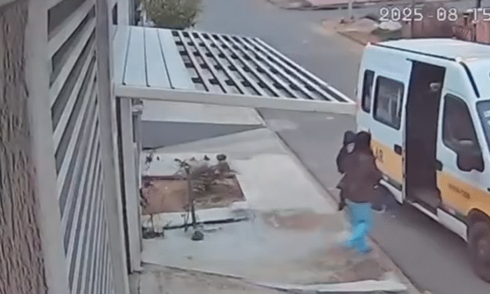 CRIANÇA DE 4 ANOS É ENCONTRADA CAMINHANDO SOZINHA ; MOTORISTA DE VAN ESCOLAR CONFESSA ESQUECIMENTO
