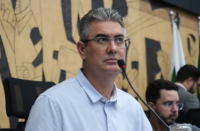 KÜLLER CONDENA ‘ADULTIZAÇÃO PRECOCE’ E REFORÇA COMPROMISSO COM LEIS DE PROTEÇÃO INFANTIL