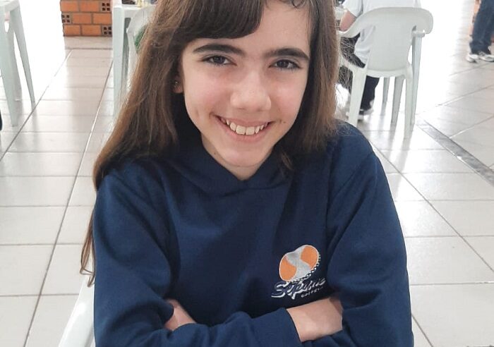 LAURA BERTELI CONQUISTA OURO E PRATA NO XADREZ DOS JOGOS ESCOLARES DO PARANÁ
