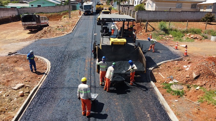 VILA BORATO RECEBE OBRAS DE PAVIMENTAÇÃO EM 23 RUAS