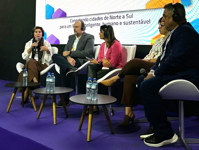 PONTA GROSSA APRESENTA EXPERIÊNCIAS EM INOVAÇÕES NO CONNECTED SMART CITIES 2025
