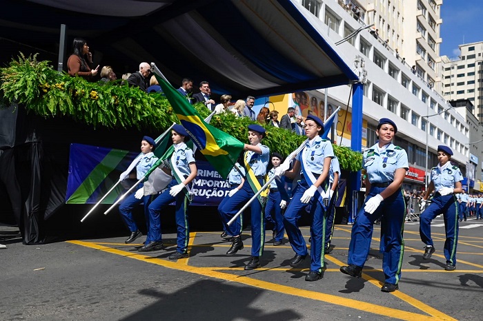 COMUNIDADE COMEMOROU 202º ANIVERSÁRIO DE PONTA GROSSA NA ‘VICENTE MACHADO’
