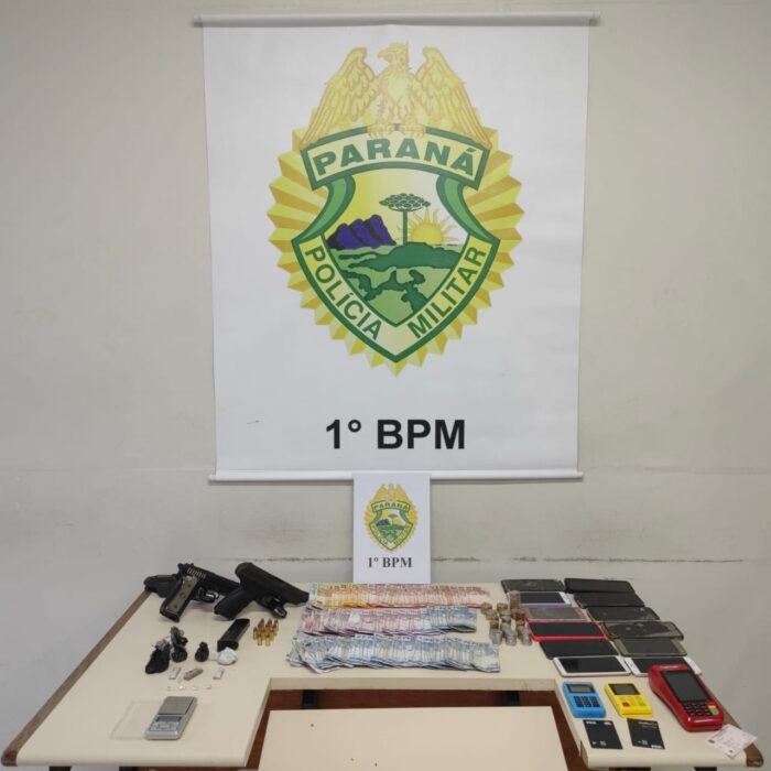 POLÍCIA MILITAR DESMANTELA PONTO DE TRÁFICO E APREENDE ARMAS